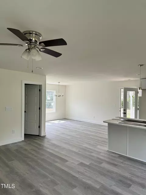 12 Diamond Ct, Durham, NC 27703 photo 3