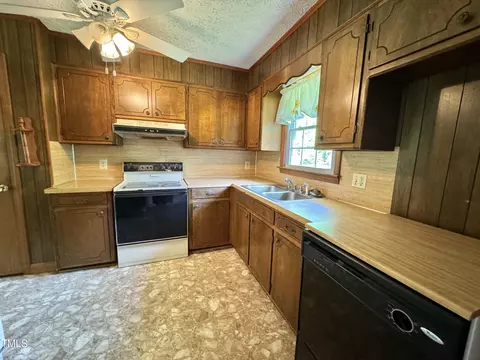 Kitchen - 607 Cunningham Rd, Semora, NC 27343 photo 1 of 1