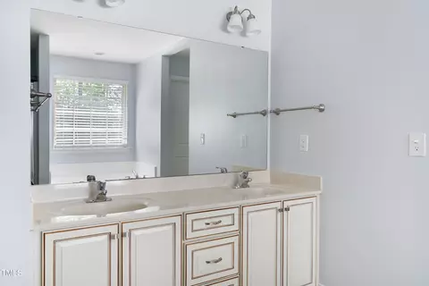 Bath - 1308 Lowenstein St, Wake Forest, NC 27587 photo 5 of 8