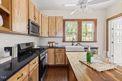 711 Parker St, Durham, NC 27701 photo 22
