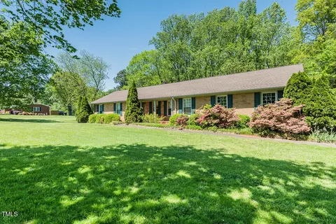 2667 Birch Ln, Burlington, NC 27215