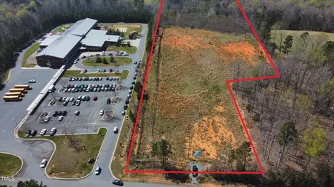 180 Cross School Rd, Siler City, NC 27344