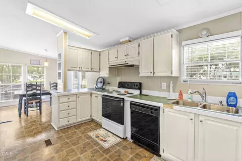 5200 Brogden Rd, Smithfield, NC 27577 photo 9