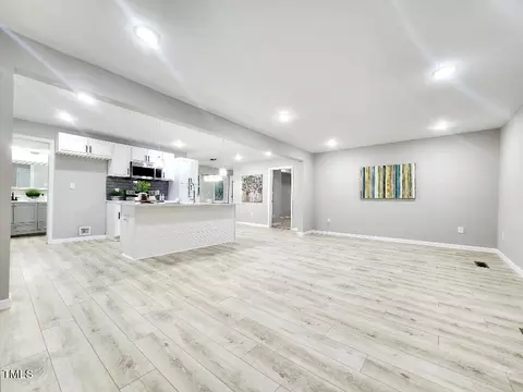 206 W L St, Erwin, NC 28339 photo 15