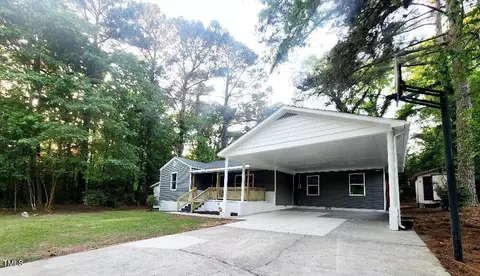 206 W L St, Erwin, NC 28339 photo 2