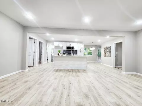 206 W L St, Erwin, NC 28339 photo 13