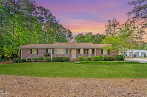 3709 Yates Mill Pond Rd, Raleigh, NC 27606