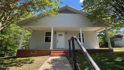 1712 Wall St, Roxboro, NC 27573