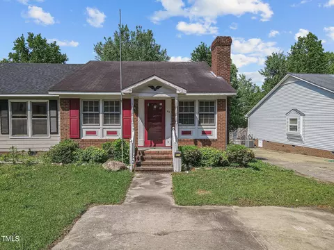 49 S Sussex, Smithfield, NC 27577