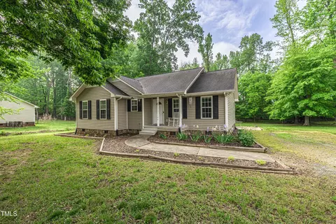 106 E Luther Ave, Liberty, NC 27298