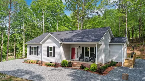 941 Cedar Ln, Reidsville, NC 27320