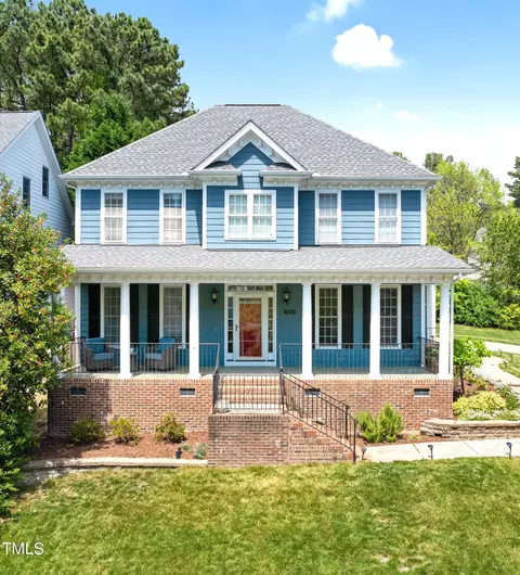 400 Vatersay Dr, Apex, NC 27502