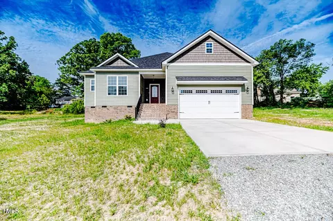 3206 Hillandale Dr, Sanford, NC 27332