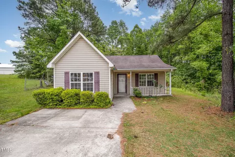 121 Evans St, Four Oaks, NC 27524