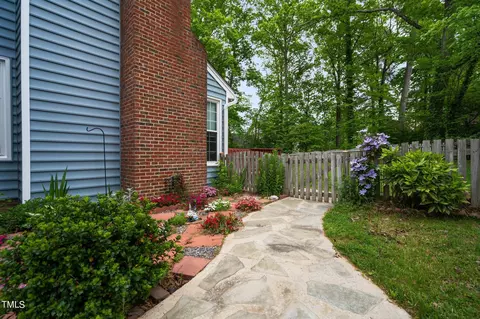 7 Placid Ct, Durham, NC 27713 photo 6