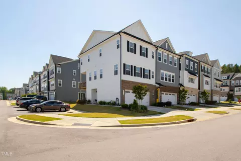 823 Amley Pl, Apex, NC 27523