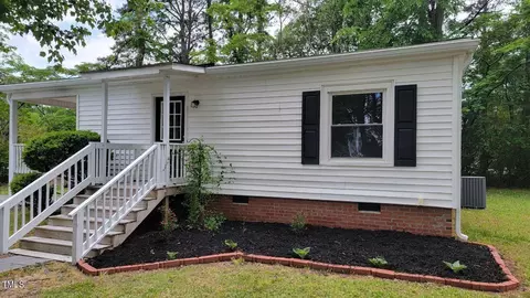 407 Reid Cir, Selma, NC 27576