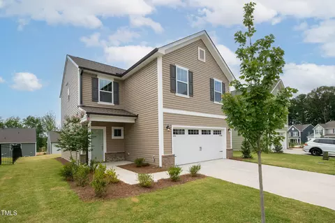 481 Bent Willow Dr, Clayton, NC 27527