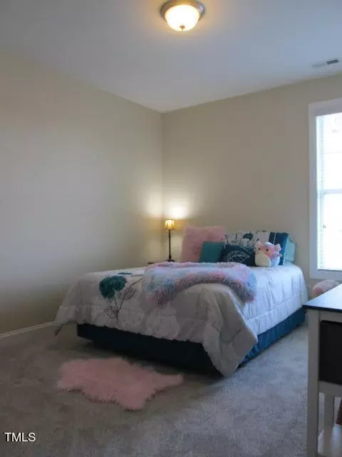 Bedroom - 809 Conifer Forest Ln, Wake Forest, NC 27587 photo 6 of 10