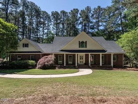 1505 Brentwood Pl, Sanford, NC 27330