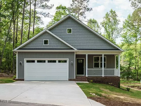 504 Argyll Dr, Sanford, NC 27332