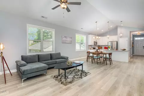 406 End Ave, Durham, NC 27703 photo 3