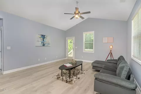406 End Ave, Durham, NC 27703 photo 4