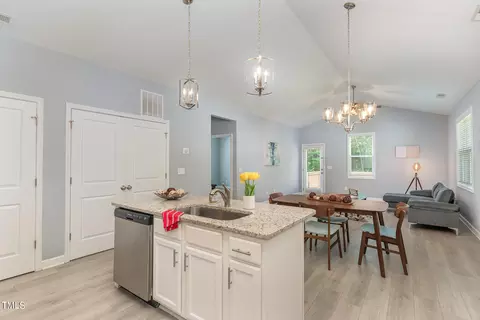 406 End Ave, Durham, NC 27703 photo 11