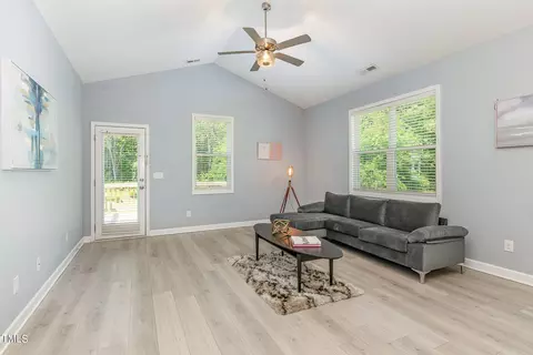 406 End Ave, Durham, NC 27703 photo 9