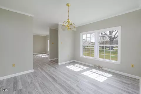 26 Twelve Oaks Ln, Henderson, NC 27537