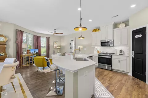 6006 Beale Loop, Raleigh, NC 27616 photo 4