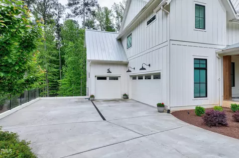 1109 Easterly Ct, Raleigh, NC 27615 photo 5