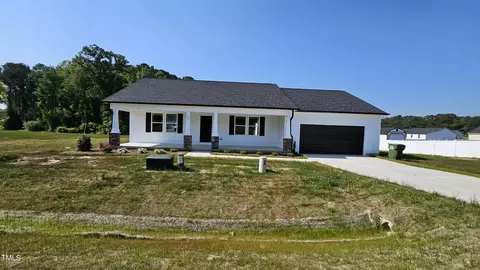 68 Bushel Ln, Willow Spring, NC 27592 photo 2