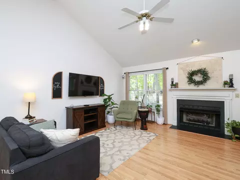 3620 Epperly Ct, Raleigh, NC 27616 photo 7