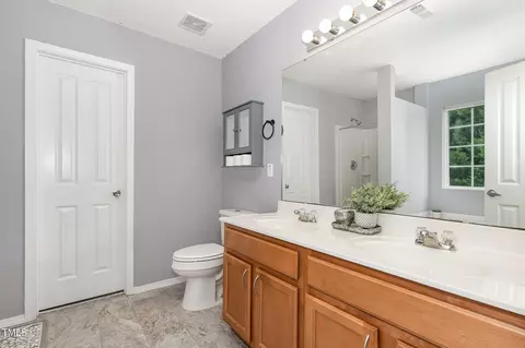 8 Beacon Pl, Durham, NC 27703 photo 16