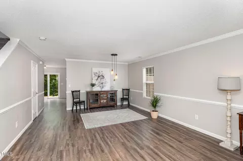 8 Beacon Pl, Durham, NC 27703 photo 5