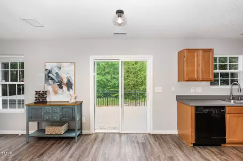 8 Beacon Pl, Durham, NC 27703 photo 7