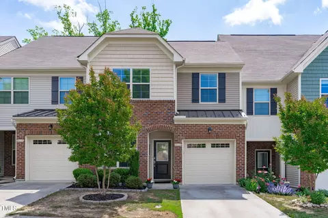1005 Contessa Dr, Cary, NC 27513