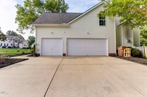 100 Olde Tree Dr, Cary, NC 27518 photo 40