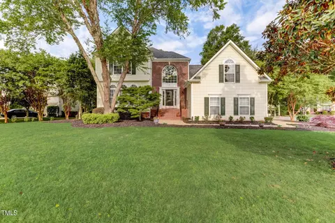 100 Olde Tree Dr, Cary, NC 27518 photo 2