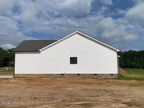 7476 Perry Rd, Bailey, NC 27807 photo 4