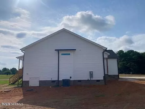7476 Perry Rd, Bailey, NC 27807 photo 2