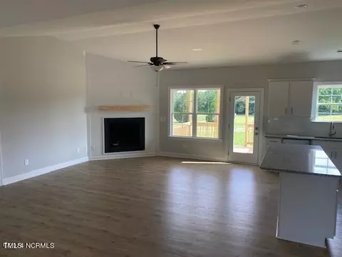 7476 Perry Rd, Bailey, NC 27807 photo 6