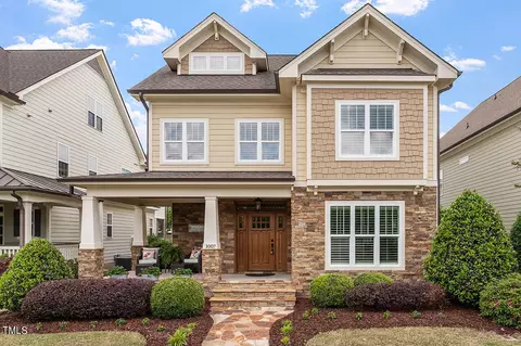 1007 Chalk Maple Dr, Cary, NC 27519