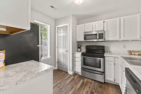 1932 Collier Dr, Durham, NC 27707 photo 7