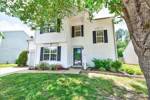 6420 Saybrooke Dr, Raleigh, NC 27604