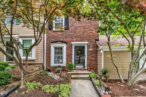 203 Colonial Townes Court Ct, Cary, NC 27511