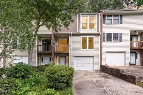 6007 Dixon Dr, Raleigh, NC 27609