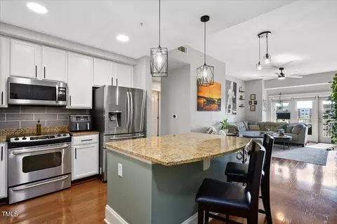 222 Glenwood Ave #716, Raleigh, NC 27603