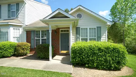 40 Signet Dr, Durham, NC 27705